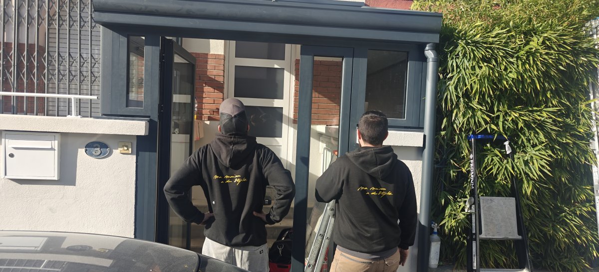 Pose d'une sas d'entrée a Toulouse